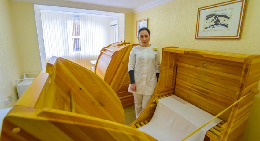 Процедура Кедровая бочка в санатории Виктория. Кисловодск